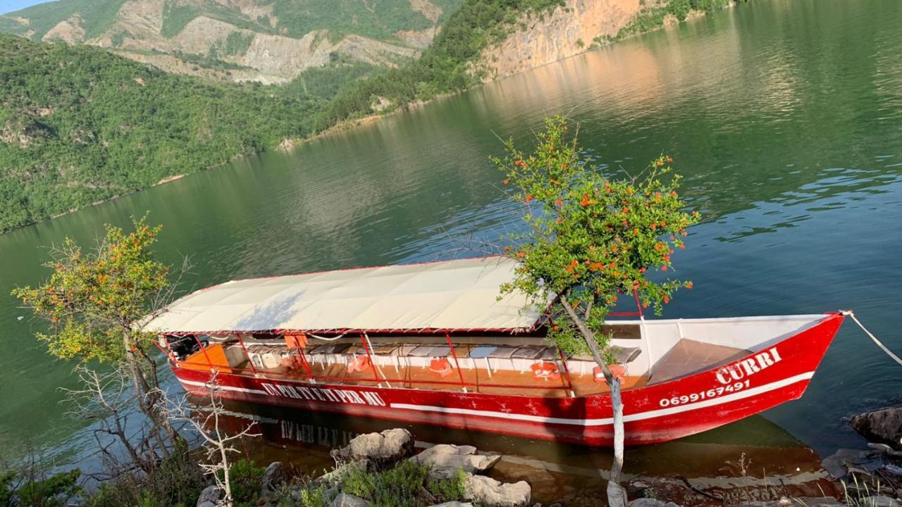 Kulla E Vjeter Hotell Koman Exteriör bild